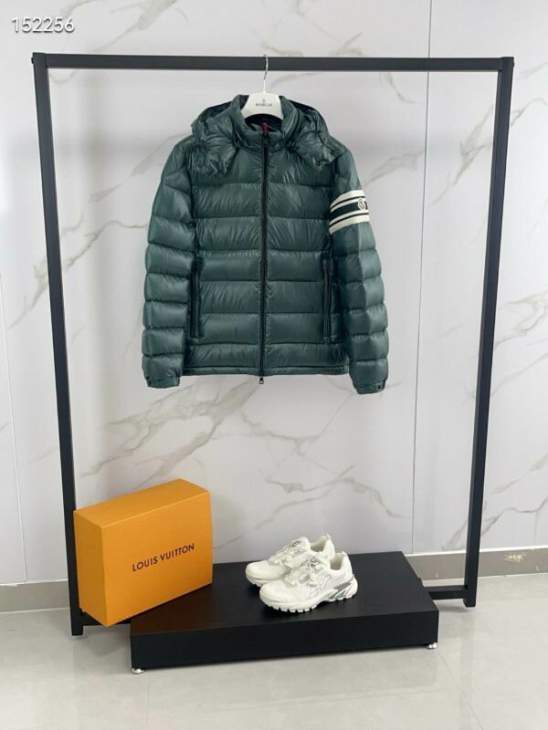 Picture of Moncler Down Jackets _SKUMonclersz1-526yr36636918